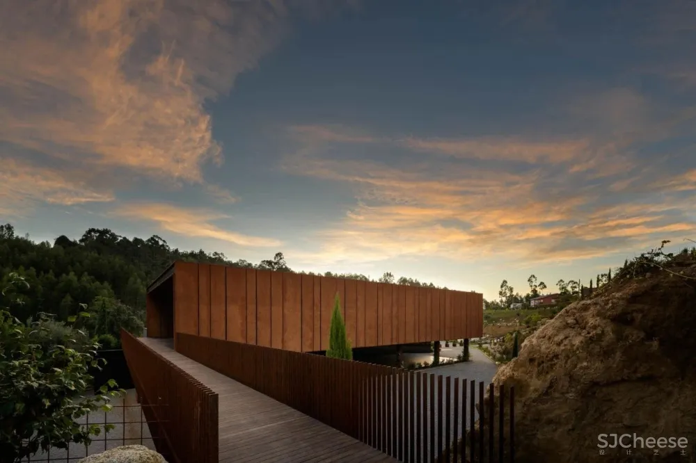 MMV arquitectos丨悬浮的盒子，葡萄牙