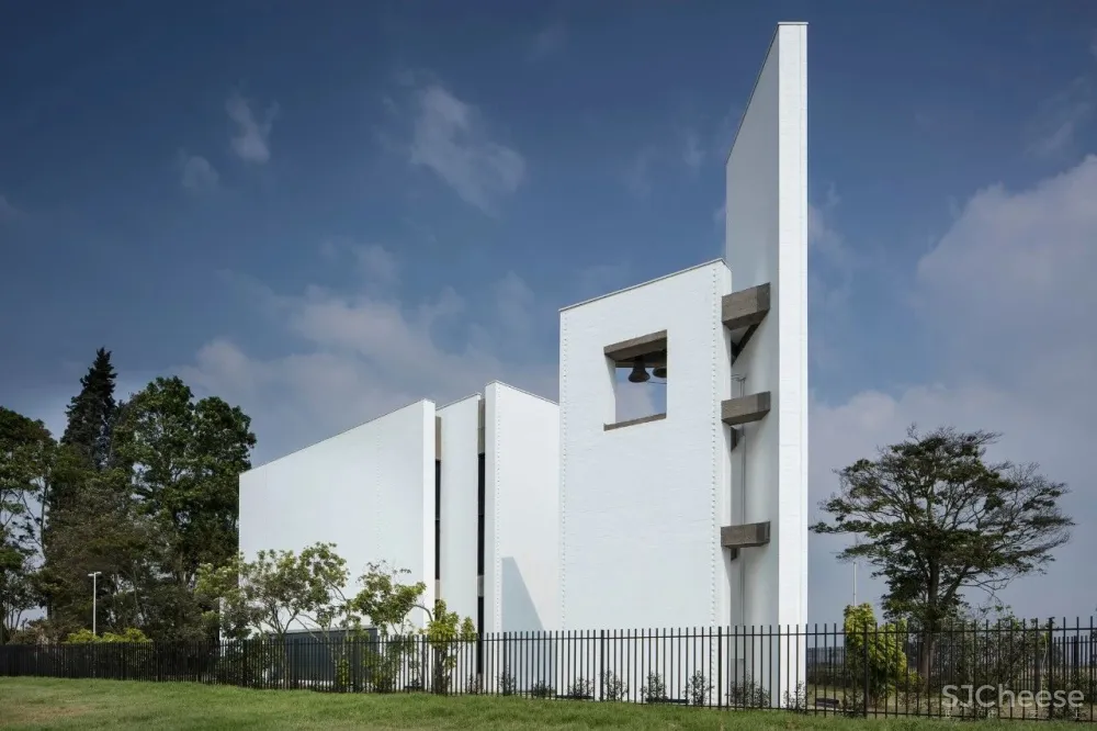 Churches丨灵魂的救赎所