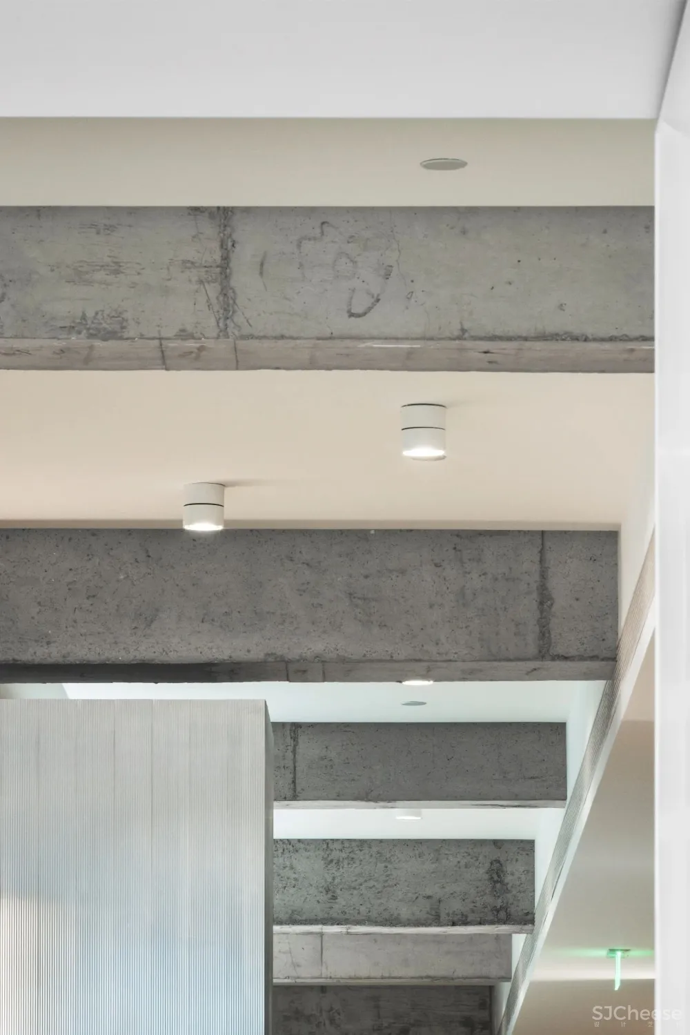 佳作 万境设计 × 凌笛OFFICE:极简办公空间的场所精神