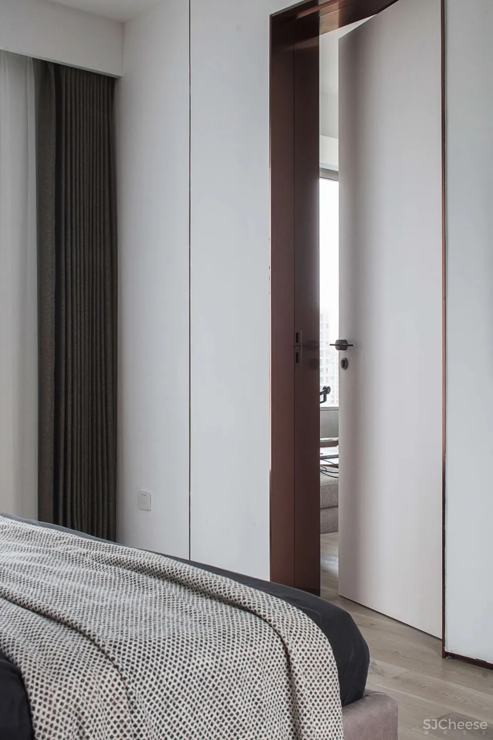 裸墙的自然肌理,归于至简的格调家居丨赫设计