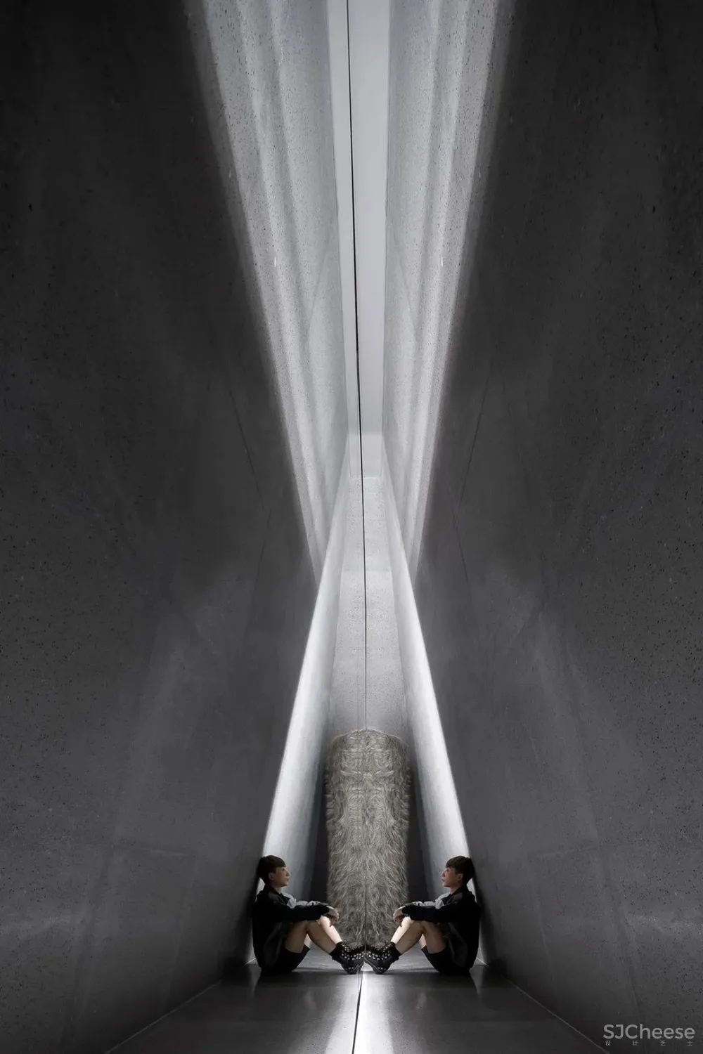 气氛很到位-如何看待当代先锋与本土创新 ！