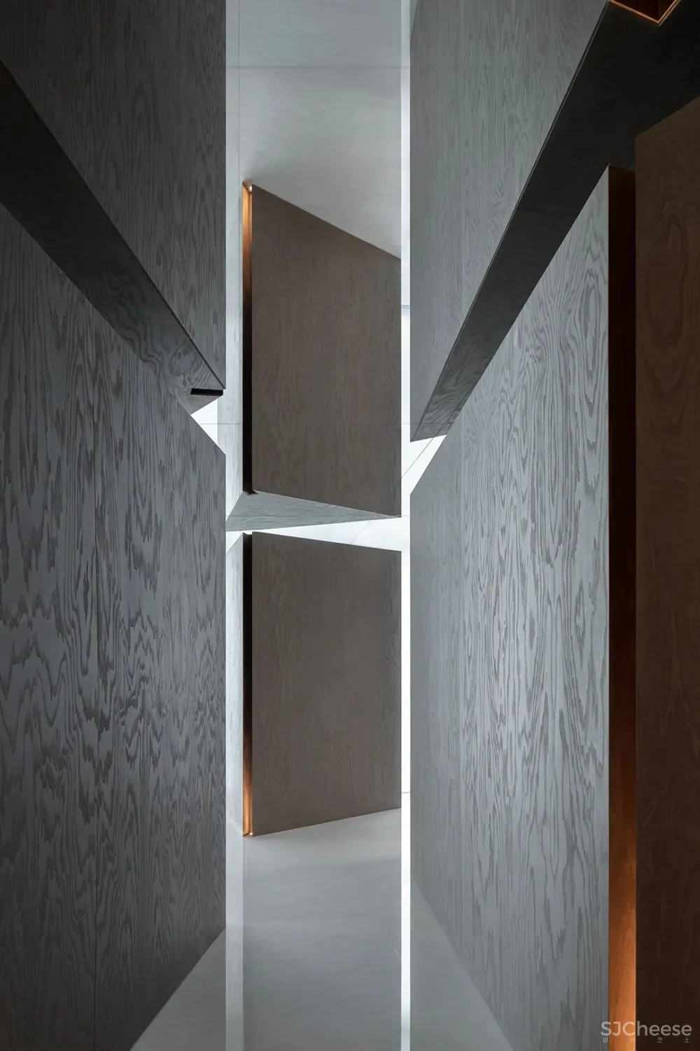 丁 鹏 文 极 简 到 极 致！