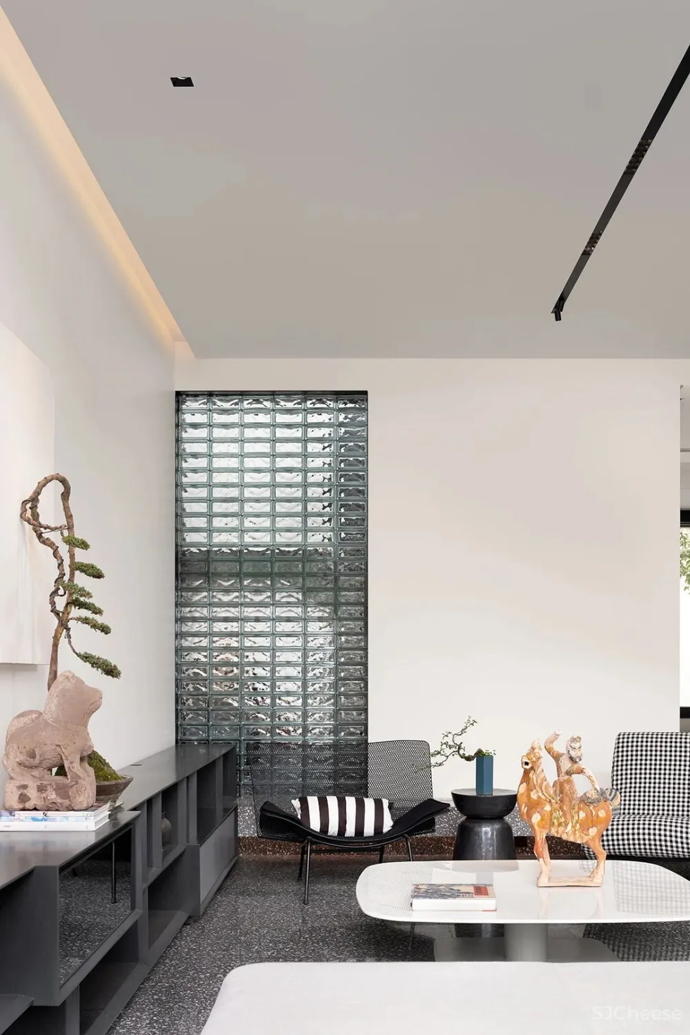 560m² 向心而居大宅，充盈着生活与艺术气息的设计师之家