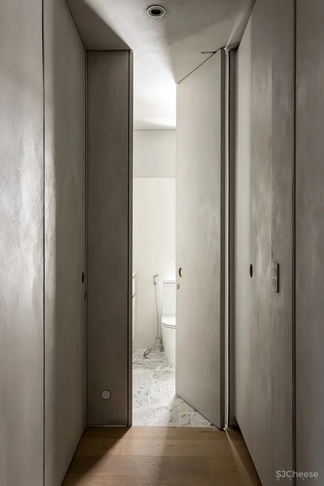 这对夫妇用165平米的家专门招待客人，只做一间卧室却有三间厕所！