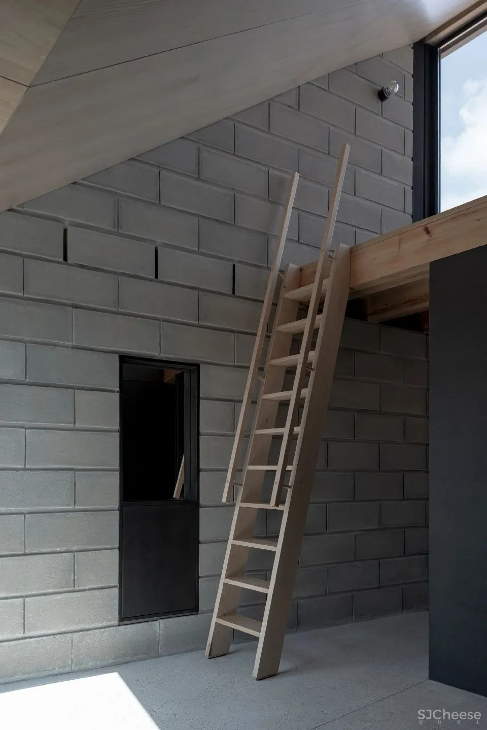 一个有生命力的居住容器 破碎之家 NPS Arquitectos