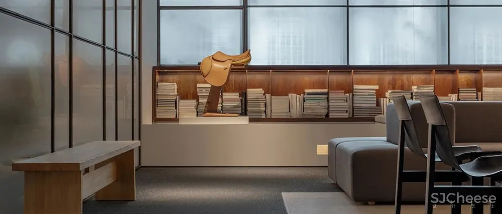 谷 腾 无 设 计 自 由 生 长