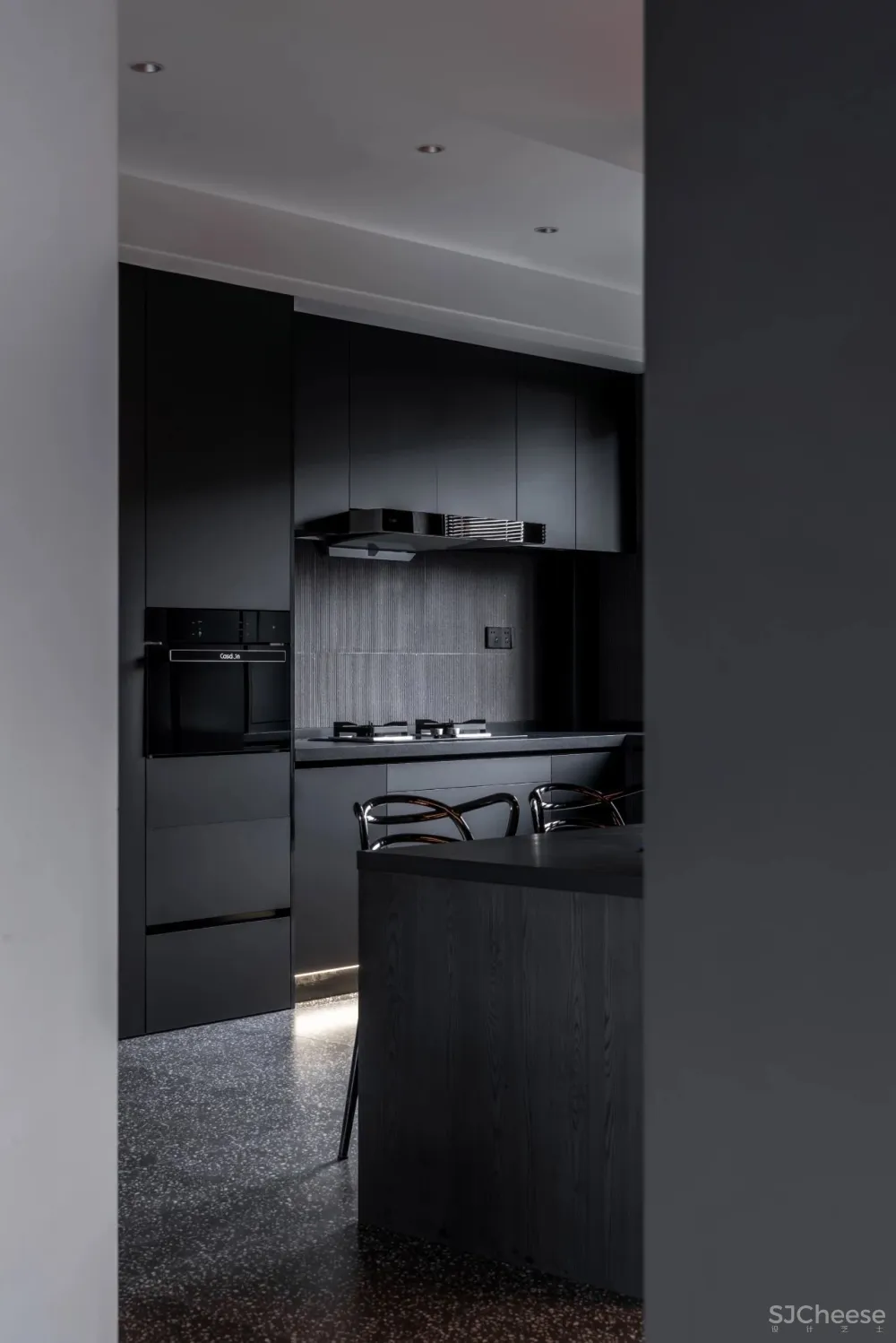 120㎡质感简约私宅,谁说黑色沉闷又压抑?