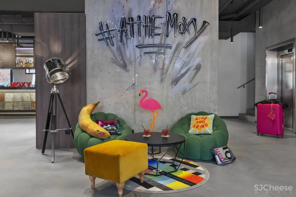 被称作「小W」的Moxy酒店,瑞士又开新店,外墙竟是预制模块,果然够潮