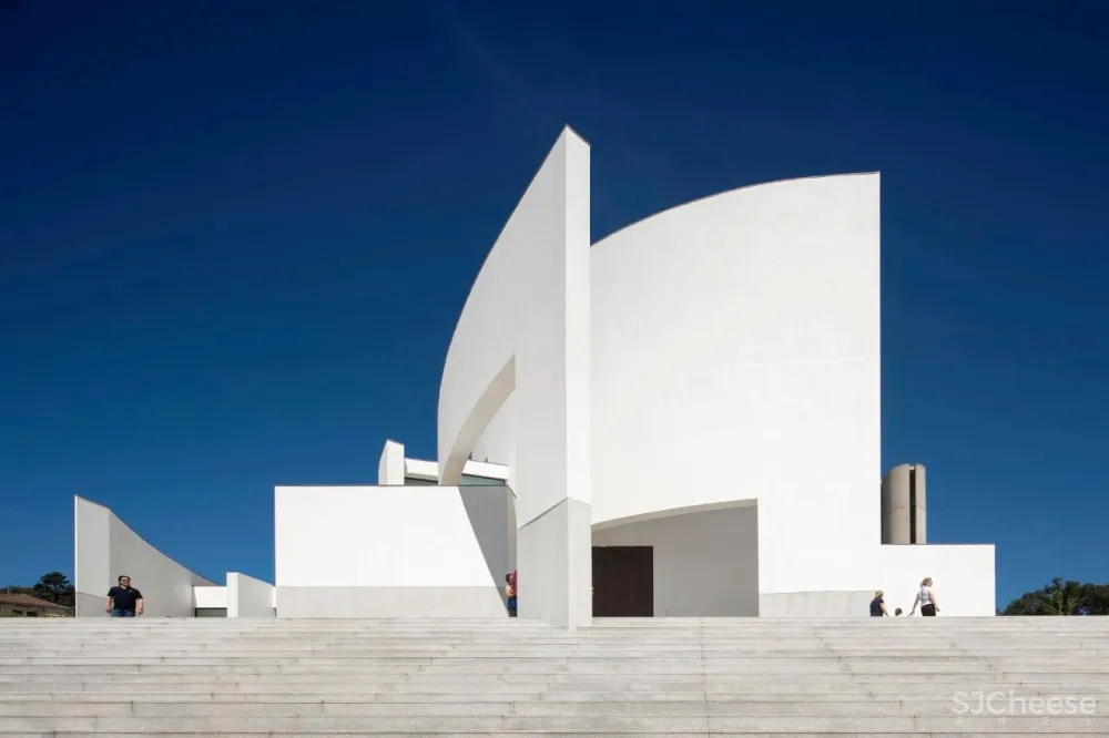 Churches丨灵魂的救赎所