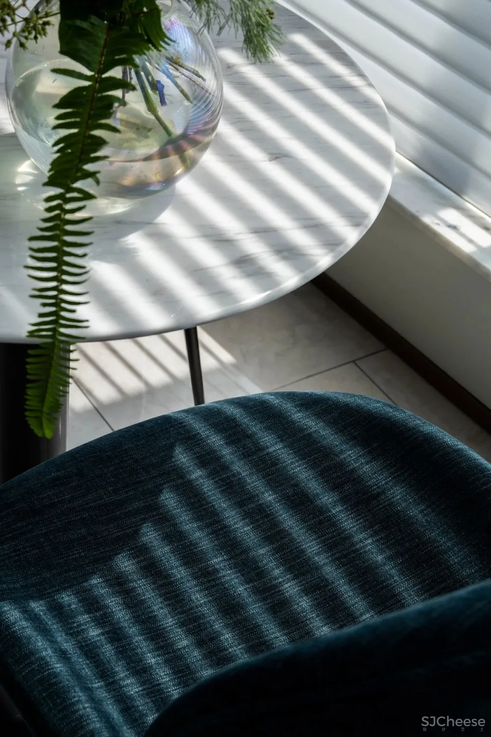 刘姮:移步梦蓝美景,探寻安然意境!