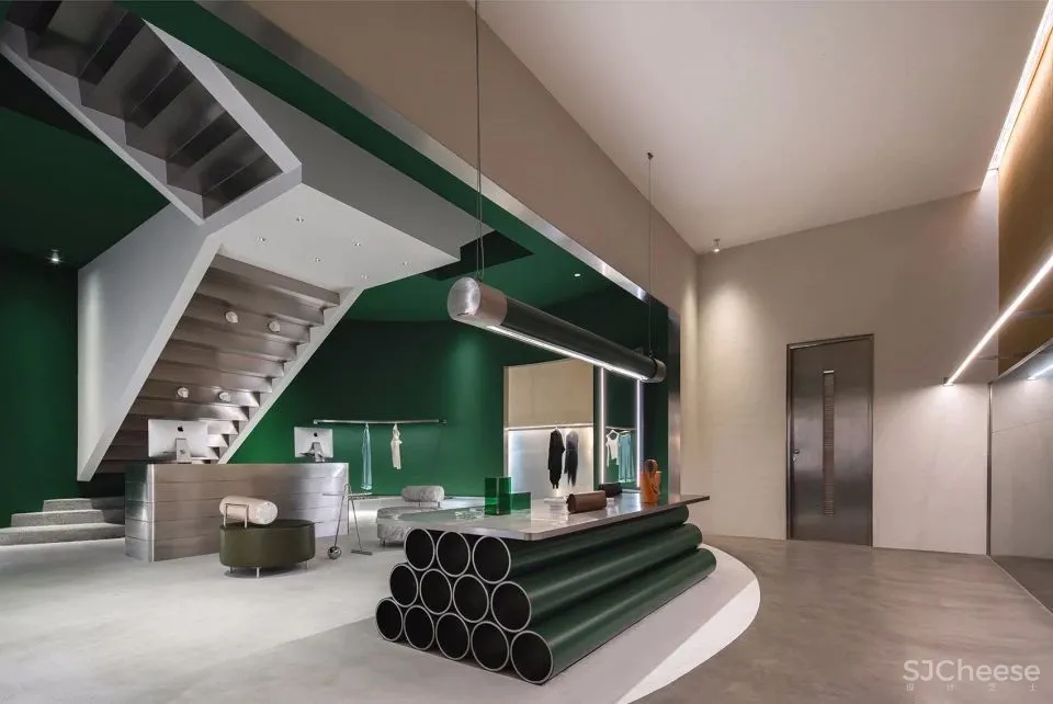 SOWHAT女装品牌集合店成都