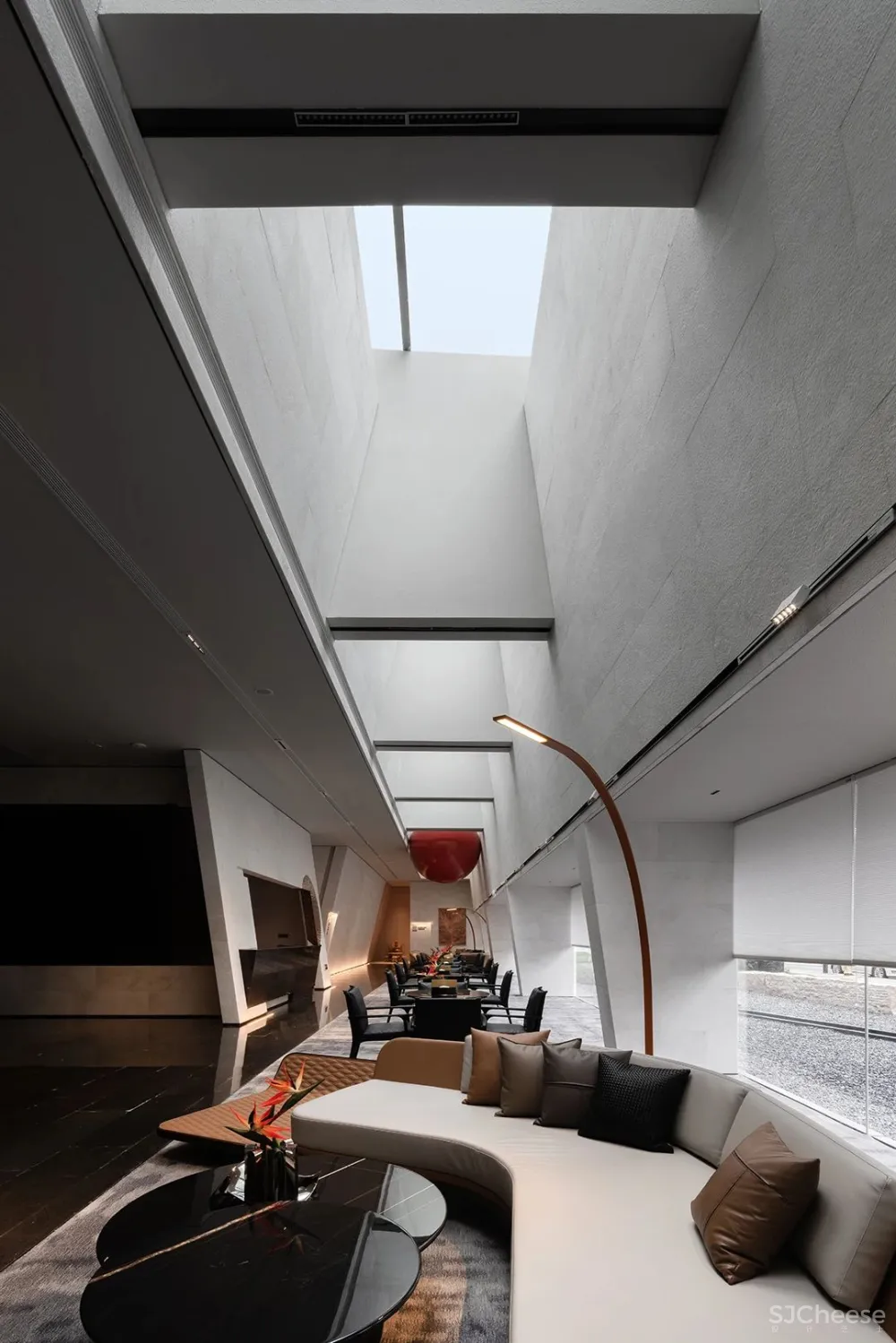 时代 光 静谧 美的内核