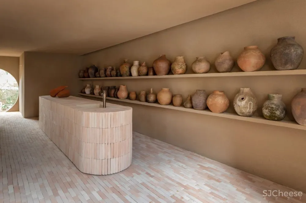 MNMA STUDIO在圣保罗的TERRACOTTA梦想中的两种热带风情。