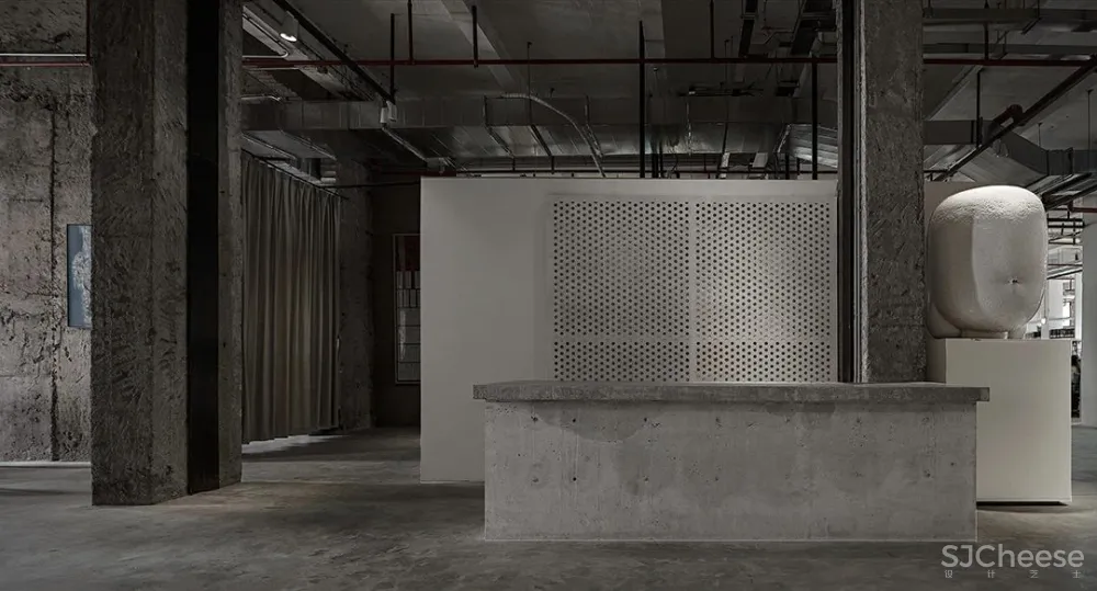 广州伶居侘寂风总部办公，旧得很高级！