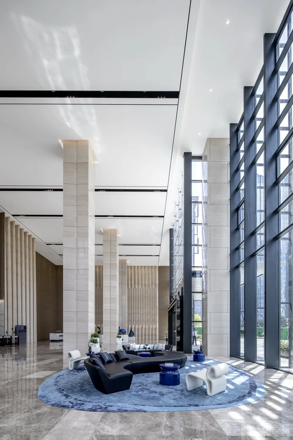 纯甲级写字楼—极具现代简约设计风格