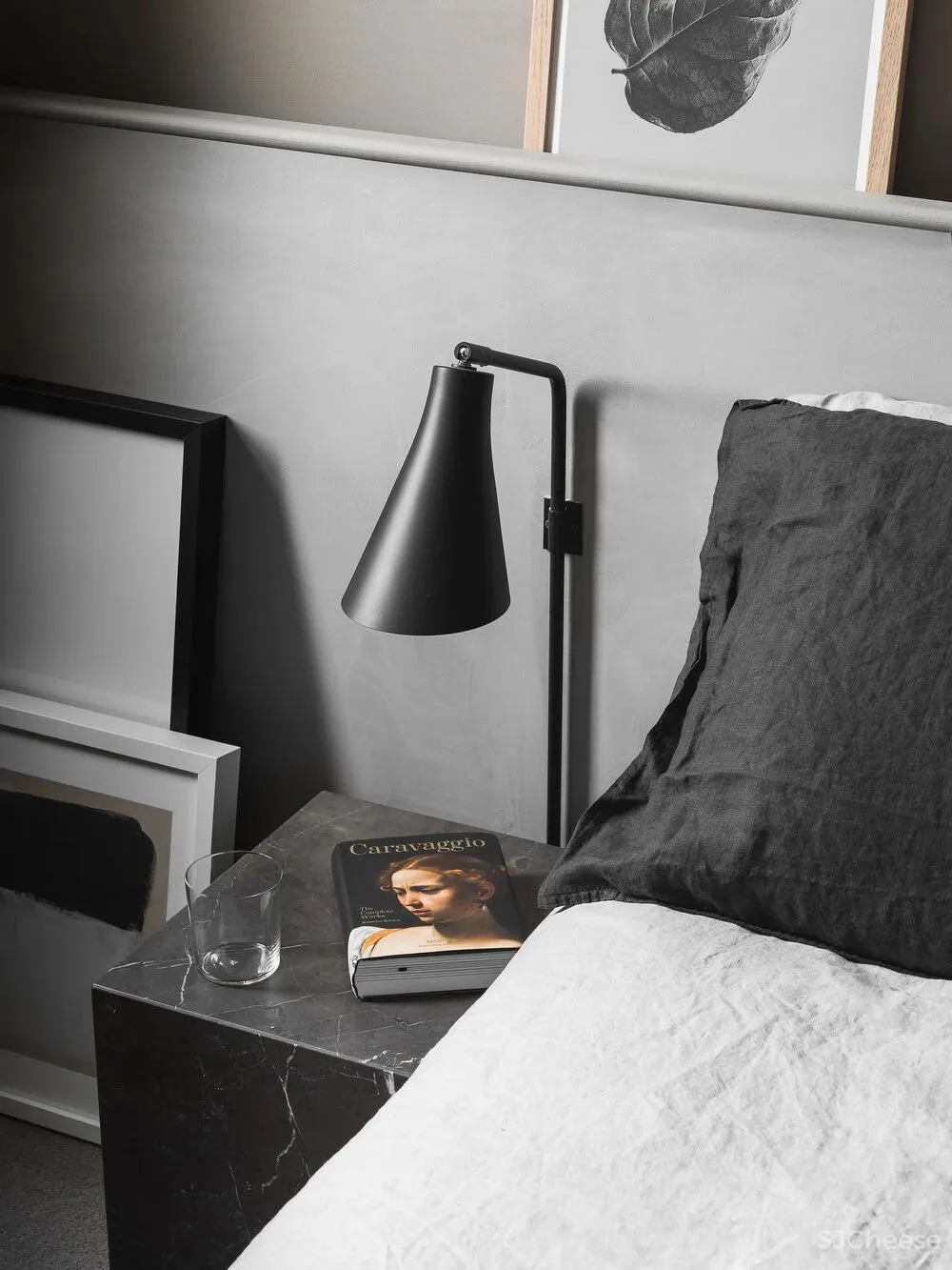 Youth Studio｜Stone Cross ：a Manor House Built in 1878 Modernized