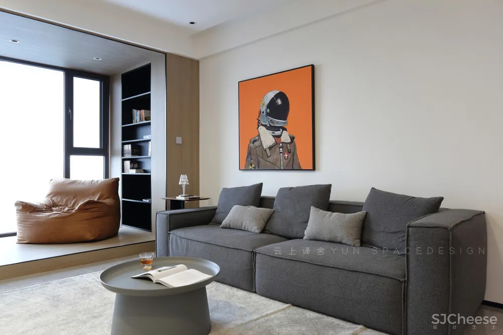 沉醉于漫画的小哥の宅