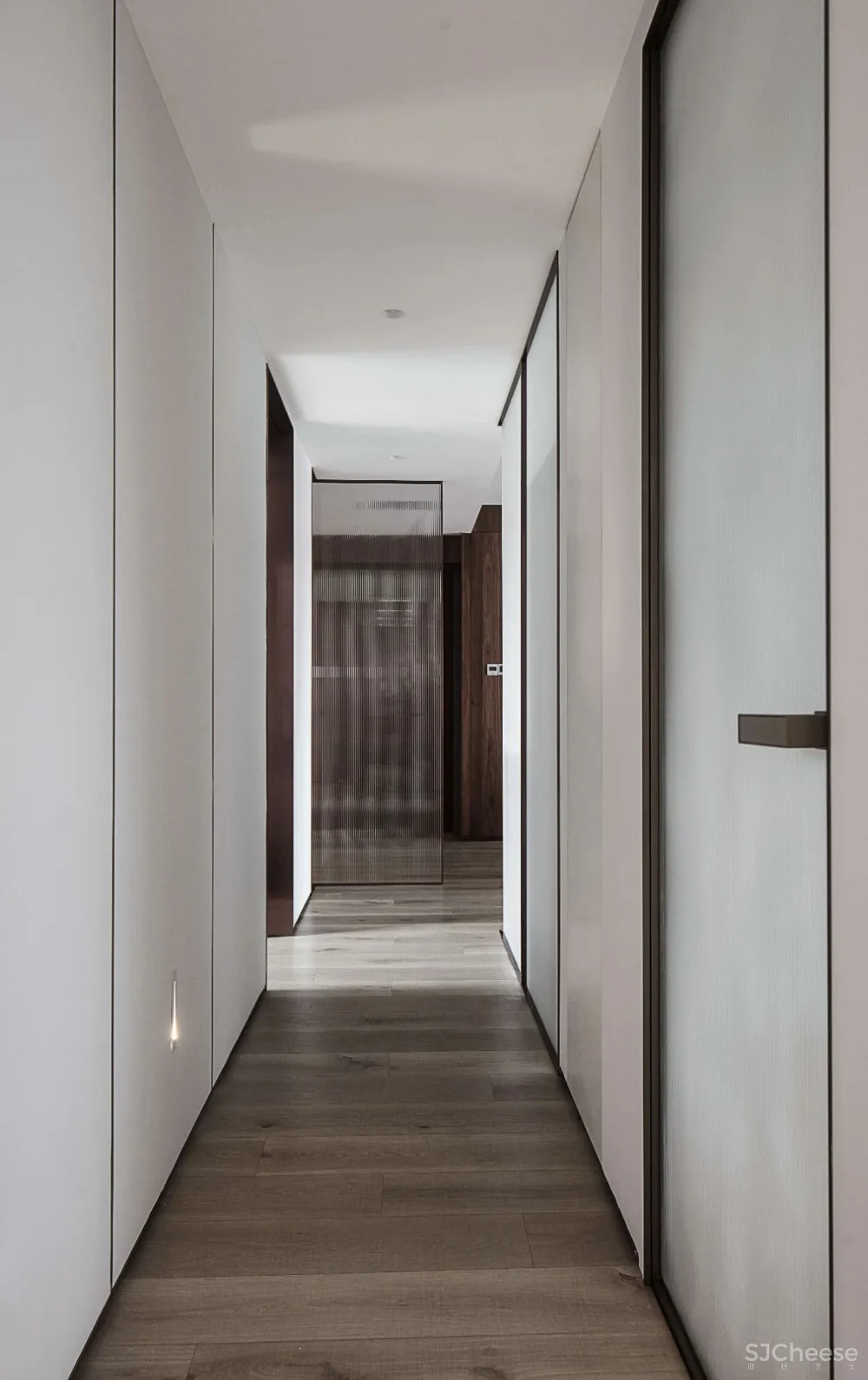 裸墙的自然肌理,归于至简的格调家居丨赫设计