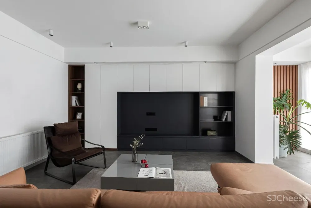 阳光大男孩买下147㎡，把「音乐会」搬进黑白灰的个性之家