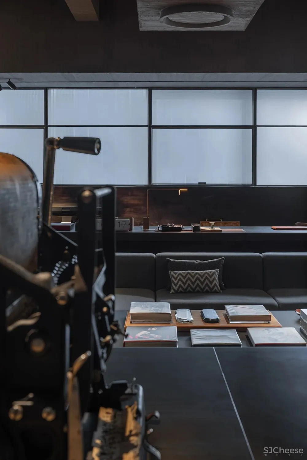 谷 腾 无 设 计 自 由 生 长