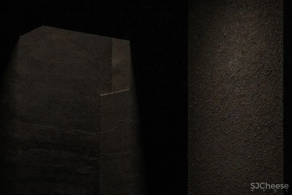 气氛很到位-如何看待当代先锋与本土创新 ！