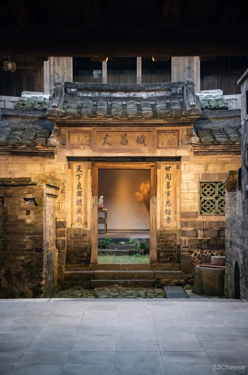 《花木兰》中国取景地藏着一间文艺酒店，改造百年土楼，仅26间房