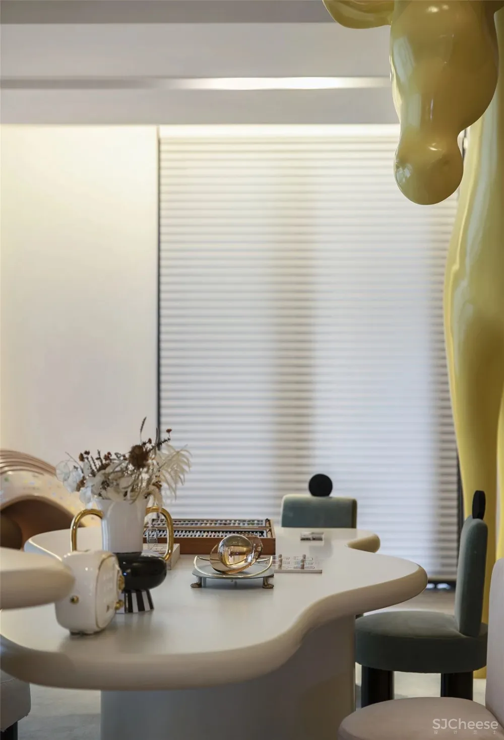 光影的几何丨唐忠汉新作