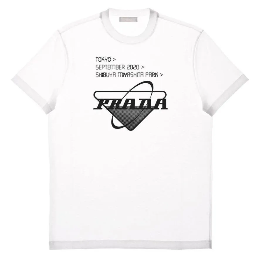 PRADA 在东京开了新店,OMA 的设计居然用海绵做墙面!