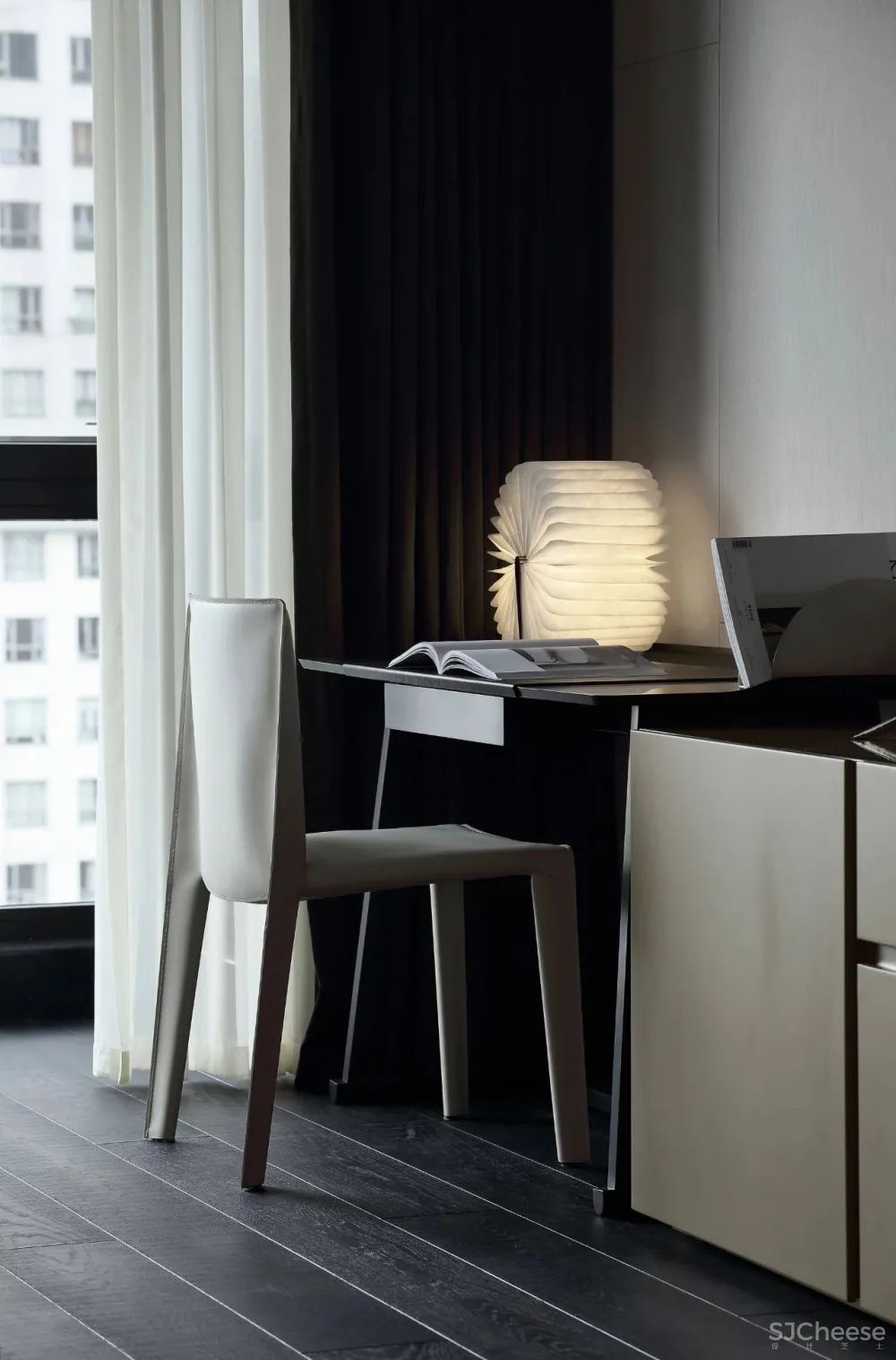 轻奢雅灰美宅:转了半个地球的沪上业主直言,好的地方还是家