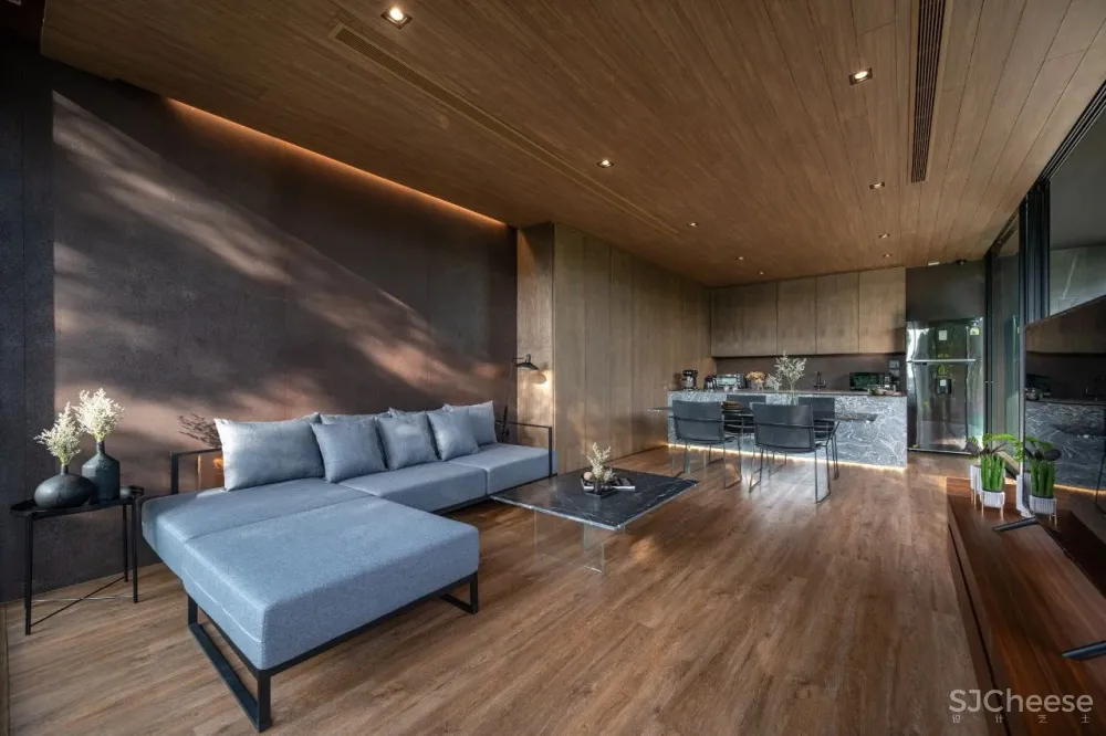 泰国机师450㎡的家,与阳光绿意一起呼吸!