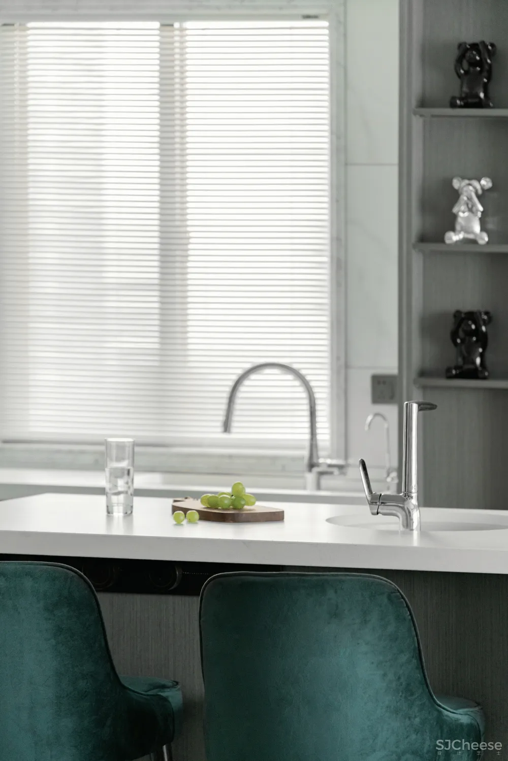 张津玮:木与石、黑与白,回归家的烟火气