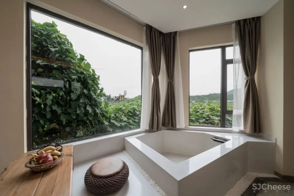 告别人从众！这个被低估的“西南小瑞士”，被稻田火山与古老温泉所拥抱，600年边陲小城的魅力，人见人爱！