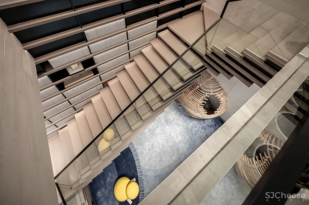 JLa设计 × 保利云上销售中心:倒转一座城,悬挂云端