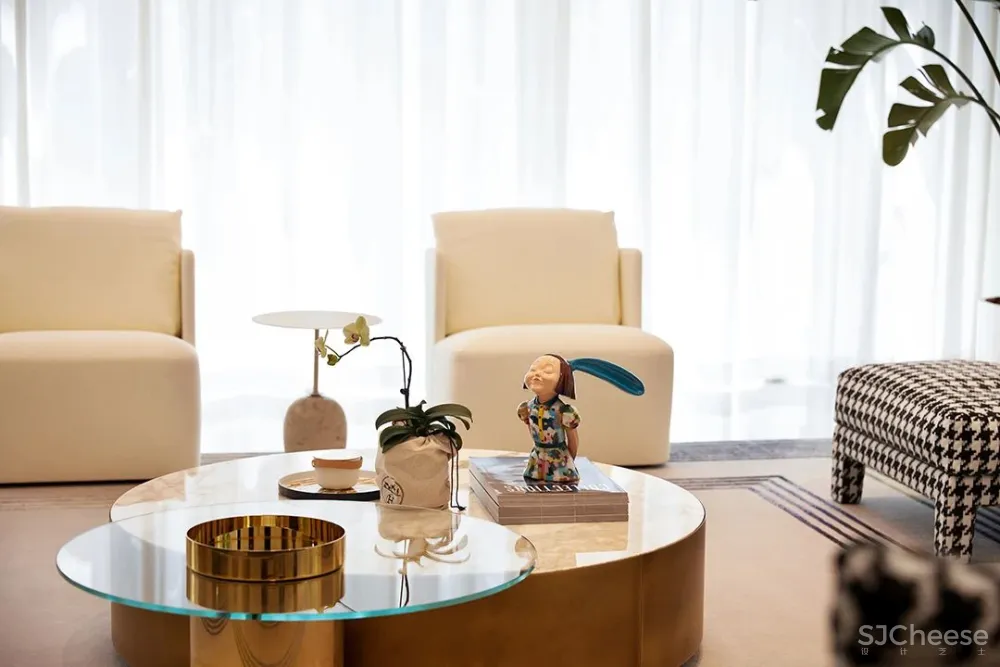 1800 m² 超级别墅，自带室内泳池、SPA等，宁静与奢华的都市桃源