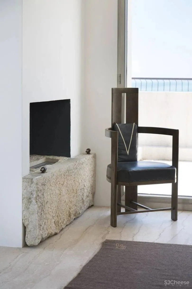 窥探一下时尚界的暗黑之王Rick Owens,他的家和他的生活都充满着怪异气息