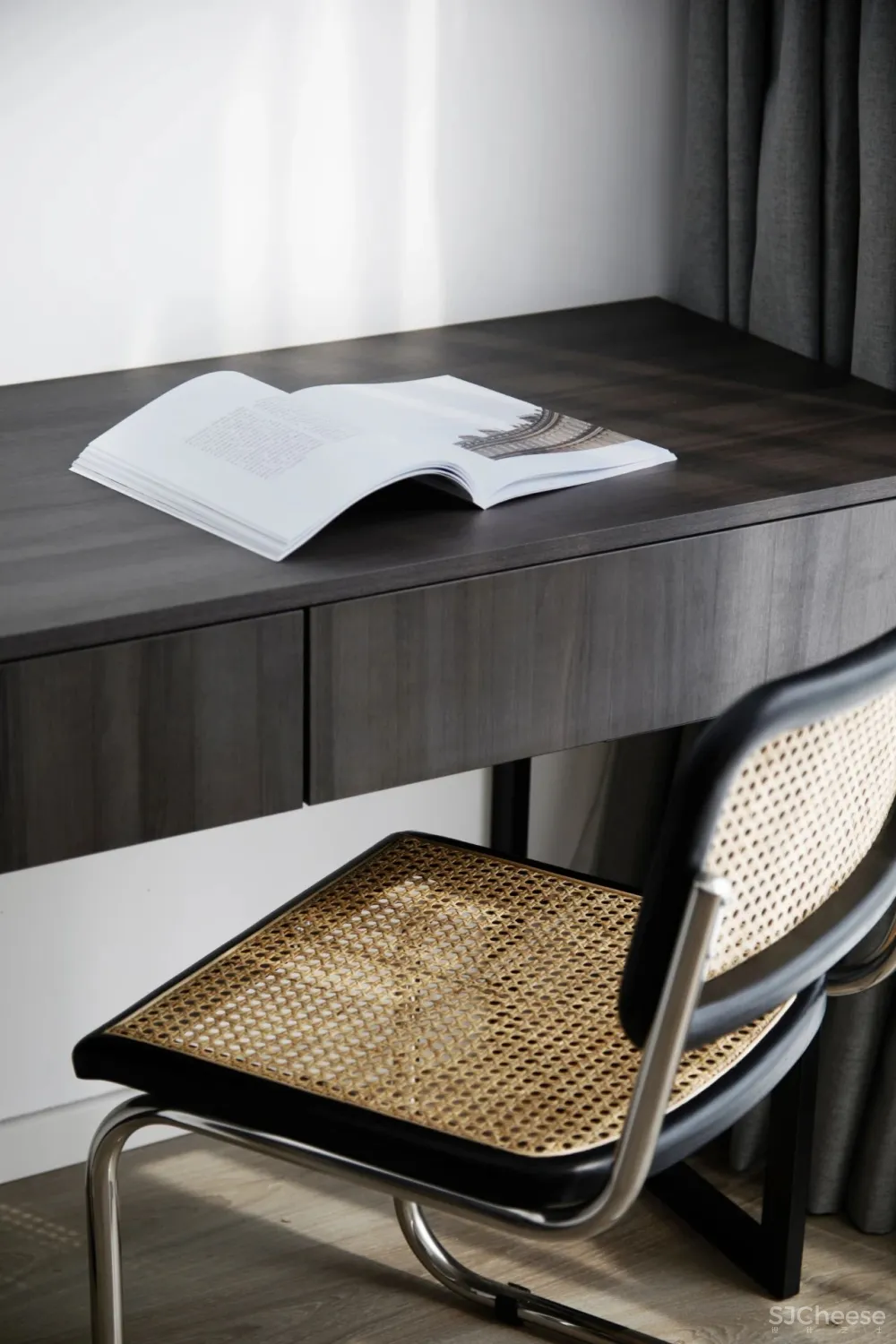 150㎡黑白现代风,将色彩运用到极致,时髦灵动