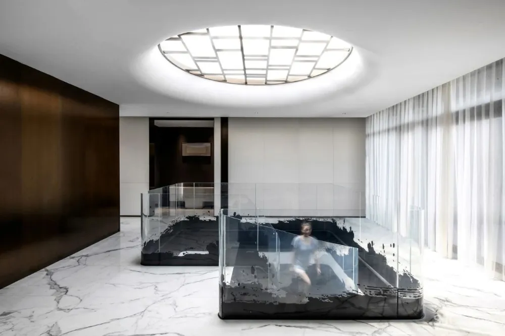 移步梦蓝美景,探寻安然意境 刘姮