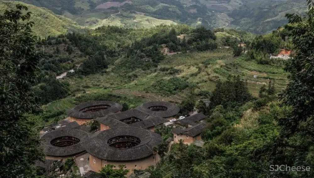 《花木兰》中国取景地藏着一间文艺酒店，改造百年土楼，仅26间房