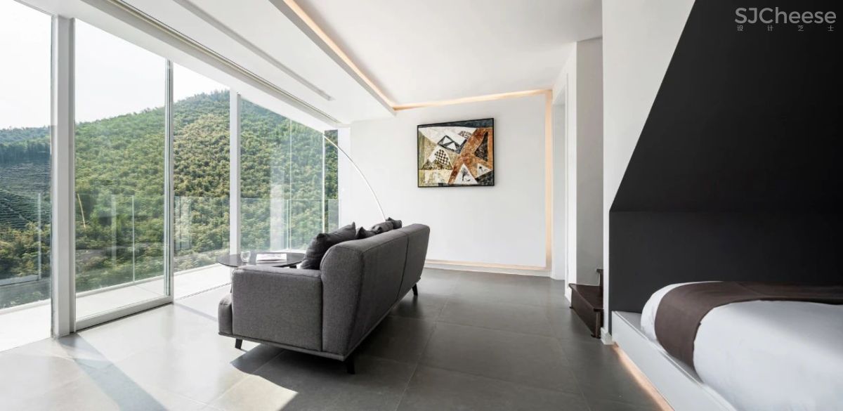 竹海里的极简酒店,美。