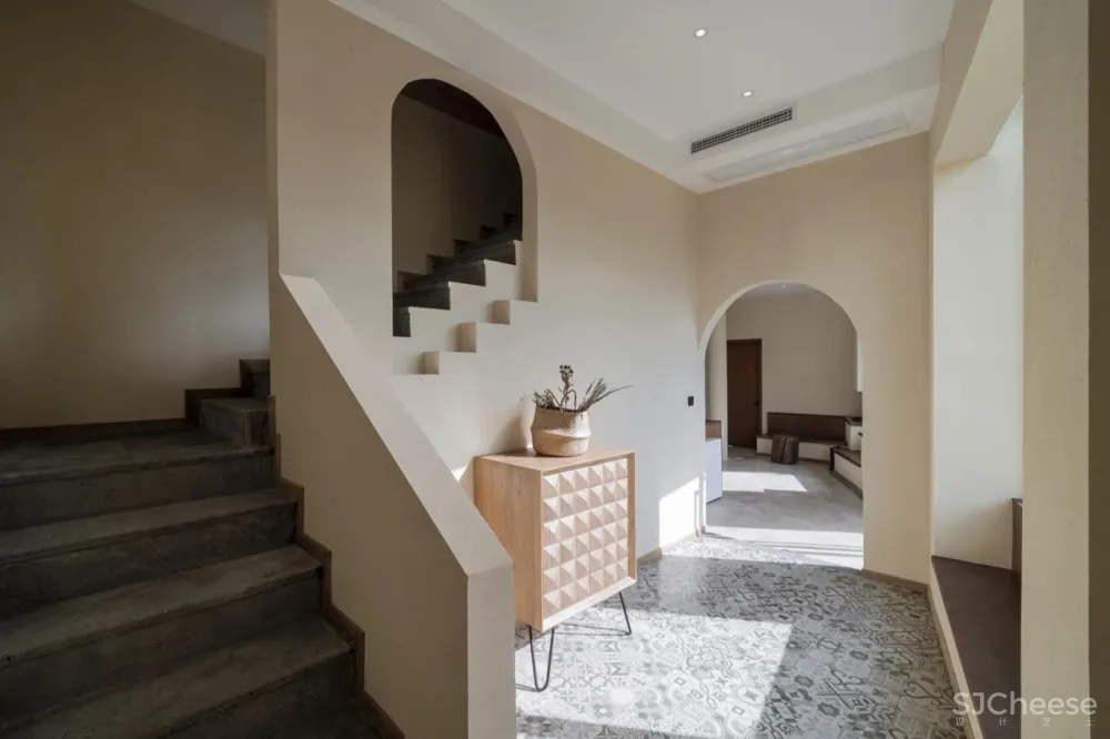 告别人从众！这个被低估的“西南小瑞士”，被稻田火山与古老温泉所拥抱，600年边陲小城的魅力，人见人爱！