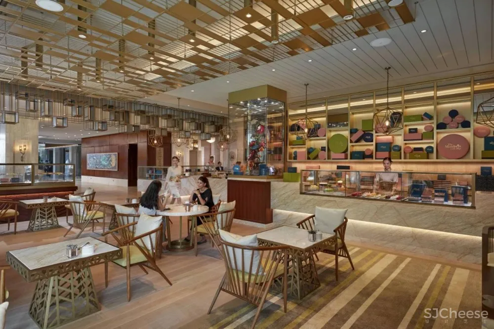 【11万住一晚】中东第一家扇子酒店 迪拜朱美拉文华东方!