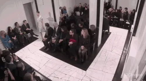 50度灰的设计让国际级时尚设计师Alexander Wang情有独钟!