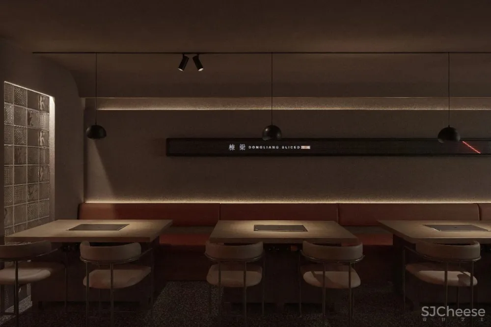 130㎡木质简约空间,兼顾传统与现代的神秘之美!