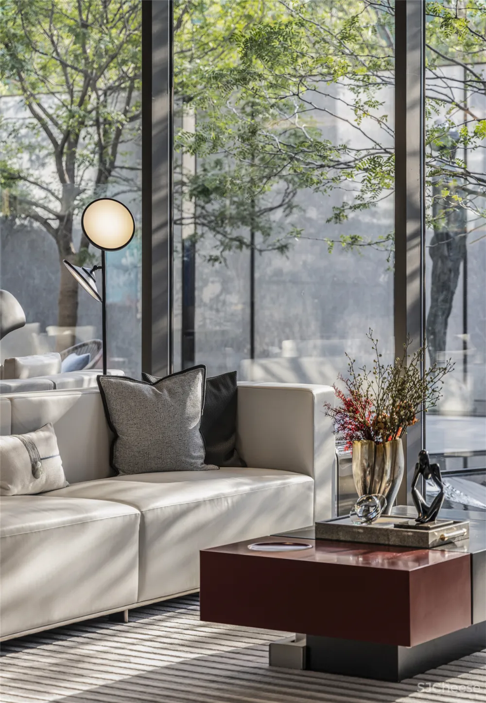 羽果新作:老工业城市美学风格的售楼处