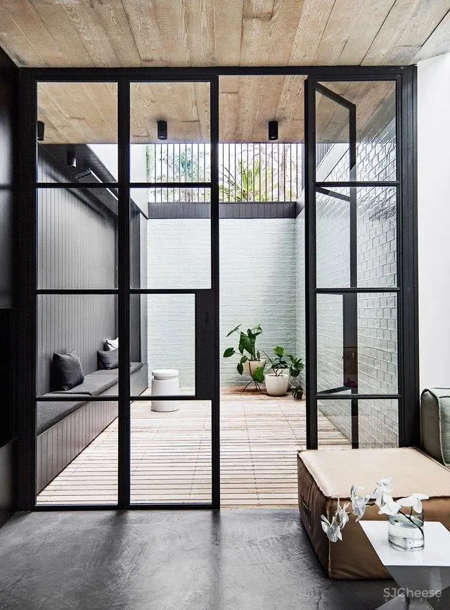 买不起别墅,就买一楼带下沉式庭院的户型!