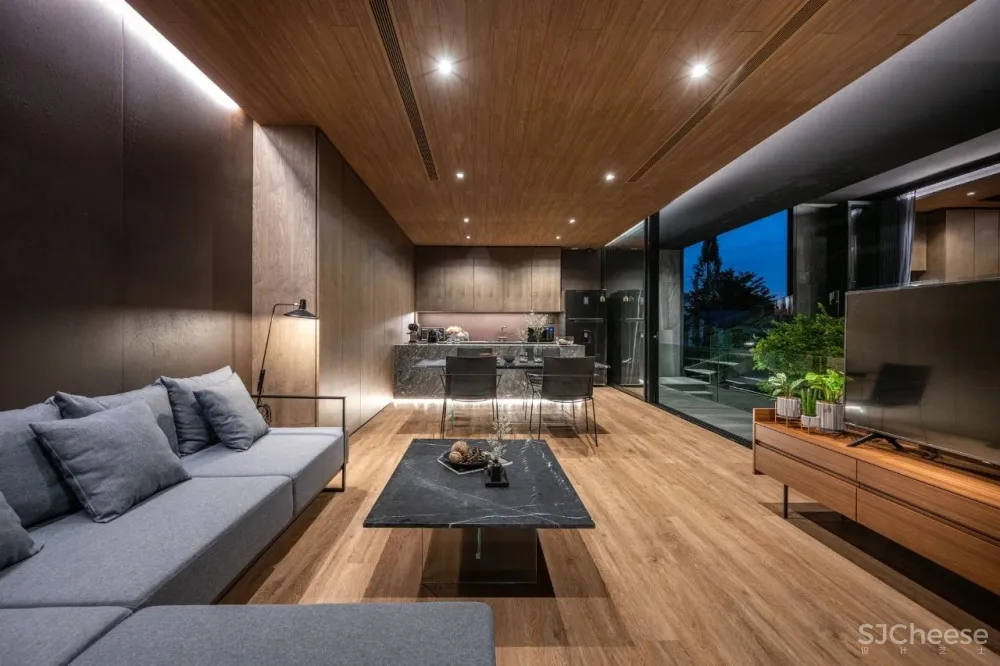 泰国机师450㎡的家,与阳光绿意一起呼吸!