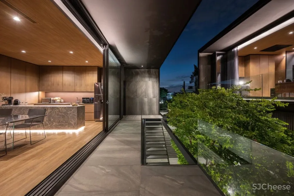 泰国机师450㎡的家,与阳光绿意一起呼吸!