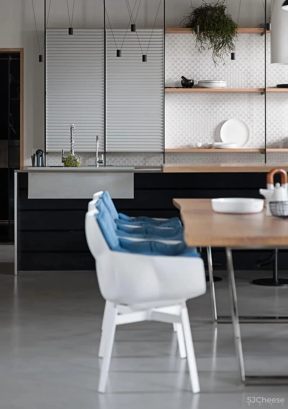 310㎡水泥灰 原木,质朴舒适!