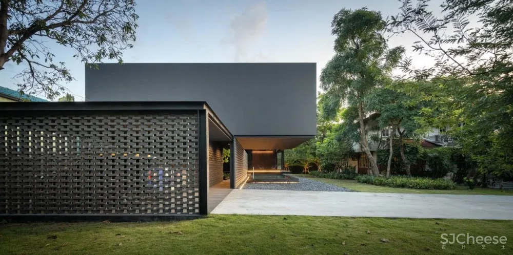 泰国机师450㎡的家,与阳光绿意一起呼吸!