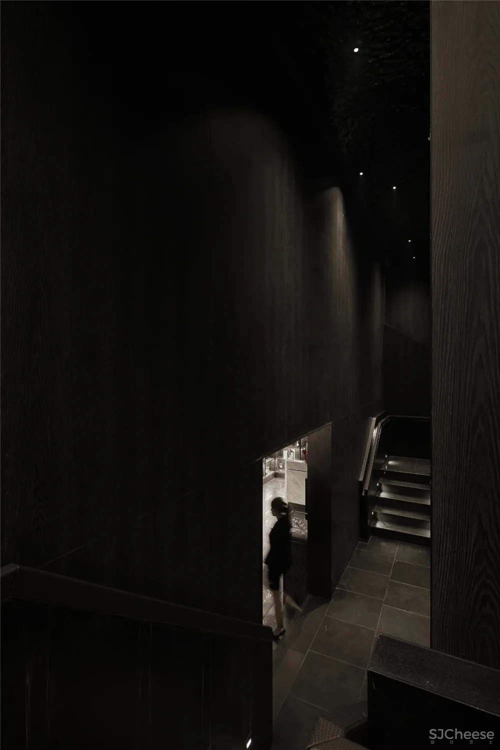 悦·量贩式KTV奥体店“暗夜精灵” INHOUSE设计